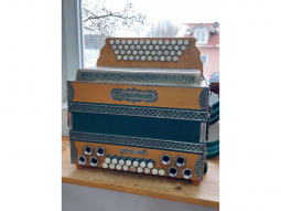 10-Bayerland Harmonika Profi 4S