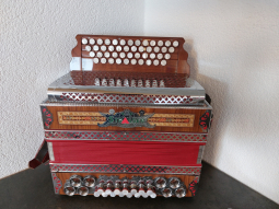 12-Strasser Harmonika