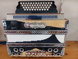 08-Bayerland Harmonika Favorit 4